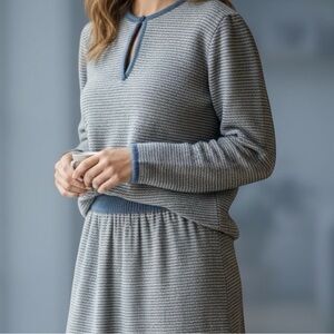 VTG Womens SZ M Coordinated Sweater Skirt Set 100% Wool French Blue Tan Stripe